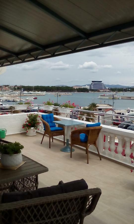 Apartman Zana Vodice Exterior foto